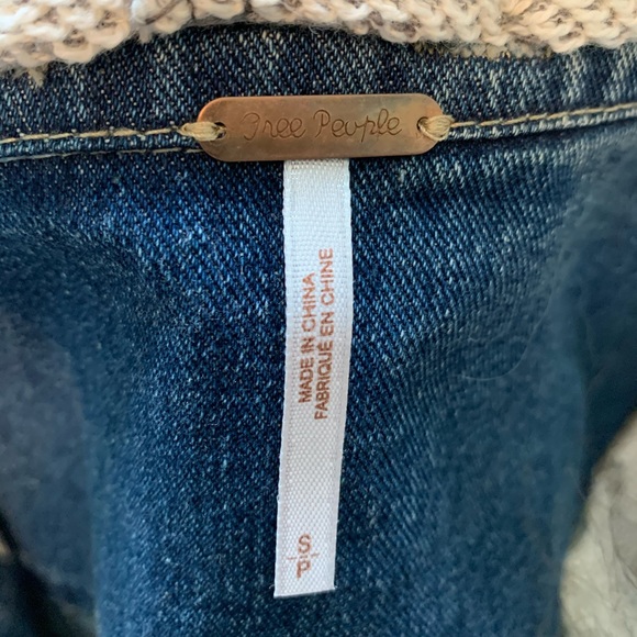 Free People distressed denim jacket - Picture 3 of 3